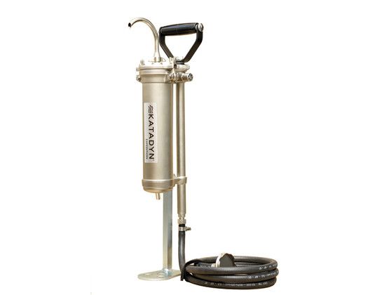 The output is approx 4L/min., which makes it ideal for groups requiring large amounts of water. The capacity is up to 100'000L, depending on the water quality